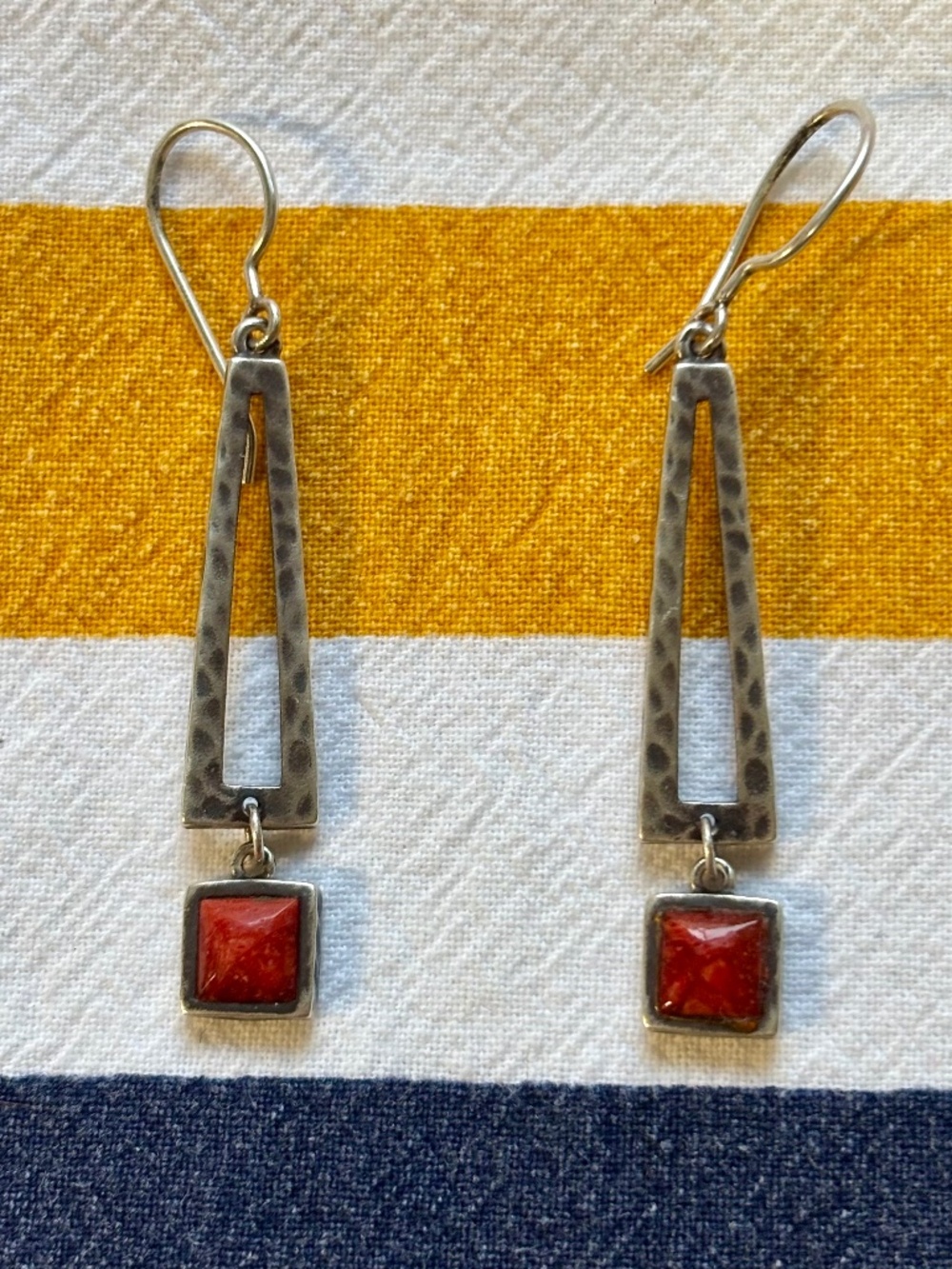 Vintage Genuine Silpada Red Stone & Hammered Sterling Silver earrings.